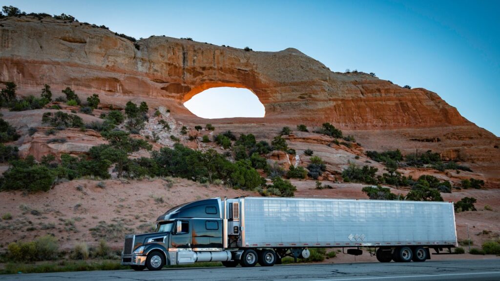 Arizona commercial truck on a highway representing commercial vehicle compliance for new entrant carriers